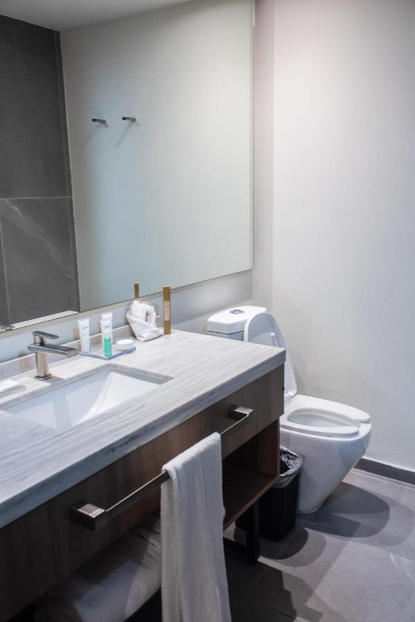 Radisson Hotel Monterrey San Jeronimo エクステリア 写真